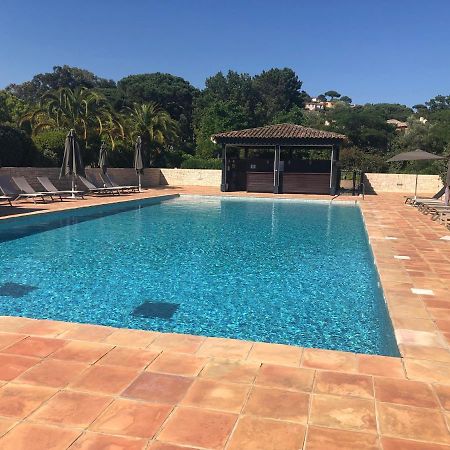 Charmantes Haus Im Golf Club Saint Tropez Εξωτερικό φωτογραφία