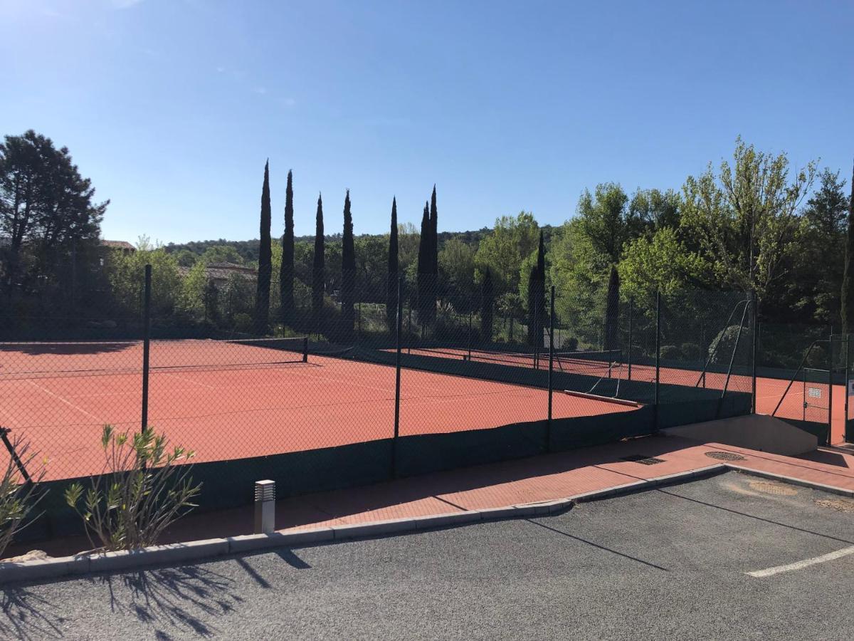Charmantes Haus Im Golf Club Saint Tropez Εξωτερικό φωτογραφία