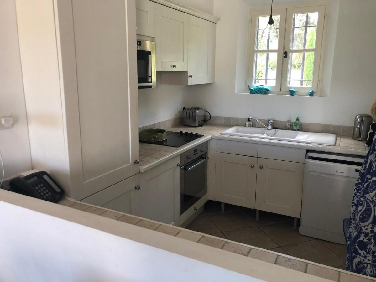Charmantes Haus Im Golf Club Saint Tropez Εξωτερικό φωτογραφία
