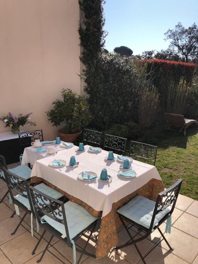 Charmantes Haus Im Golf Club Saint Tropez Εξωτερικό φωτογραφία