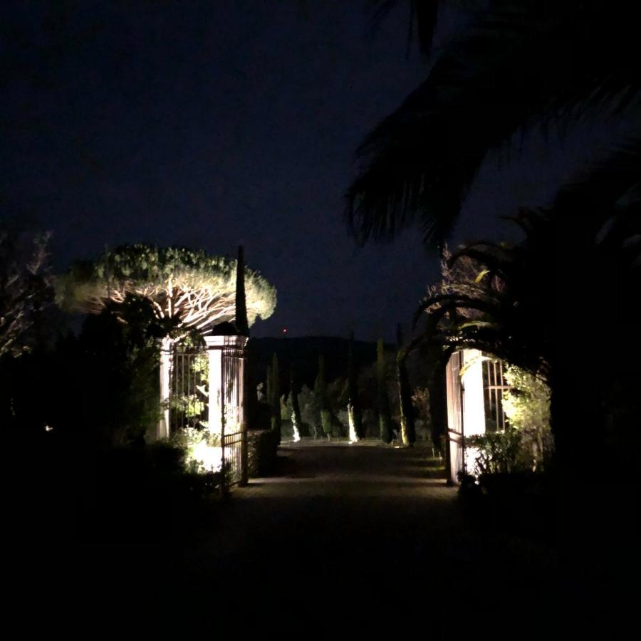 Charmantes Haus Im Golf Club Saint Tropez Εξωτερικό φωτογραφία