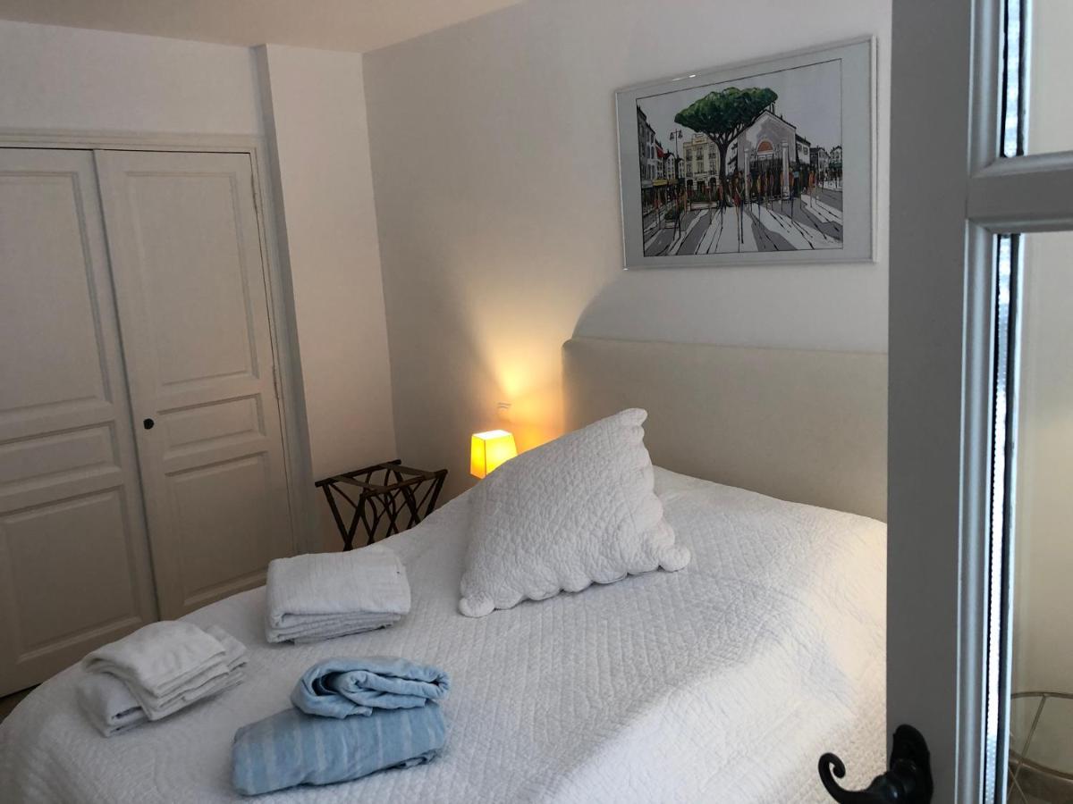 Charmantes Haus Im Golf Club Saint Tropez Εξωτερικό φωτογραφία